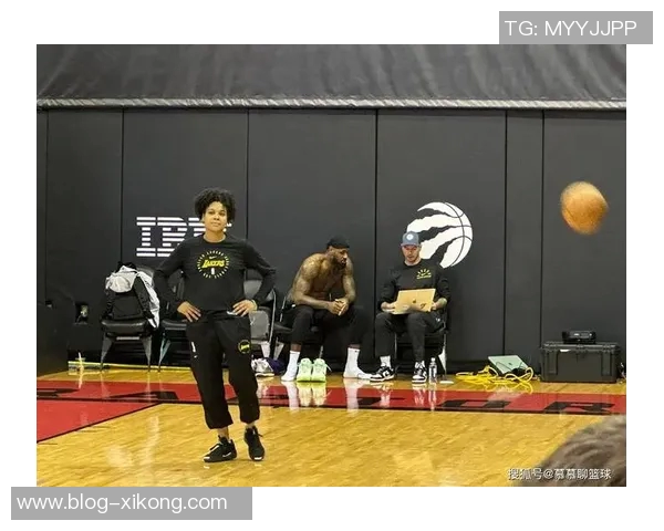 雷迪克谈詹姆斯:去年高要求今年共同制定新计划以提升球队表现